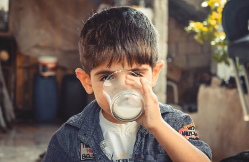 Ni los lácteos ni el calcio sirven para la osteoporosis CasaFen - Photo by samer daboul from Pexels